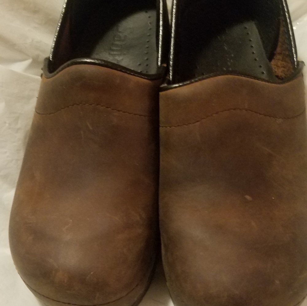 Sanita clogs